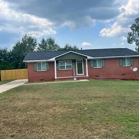 Cozy Brick Ranch Home Owned And Operated By An Army Soldier!! Columbus Exterior foto