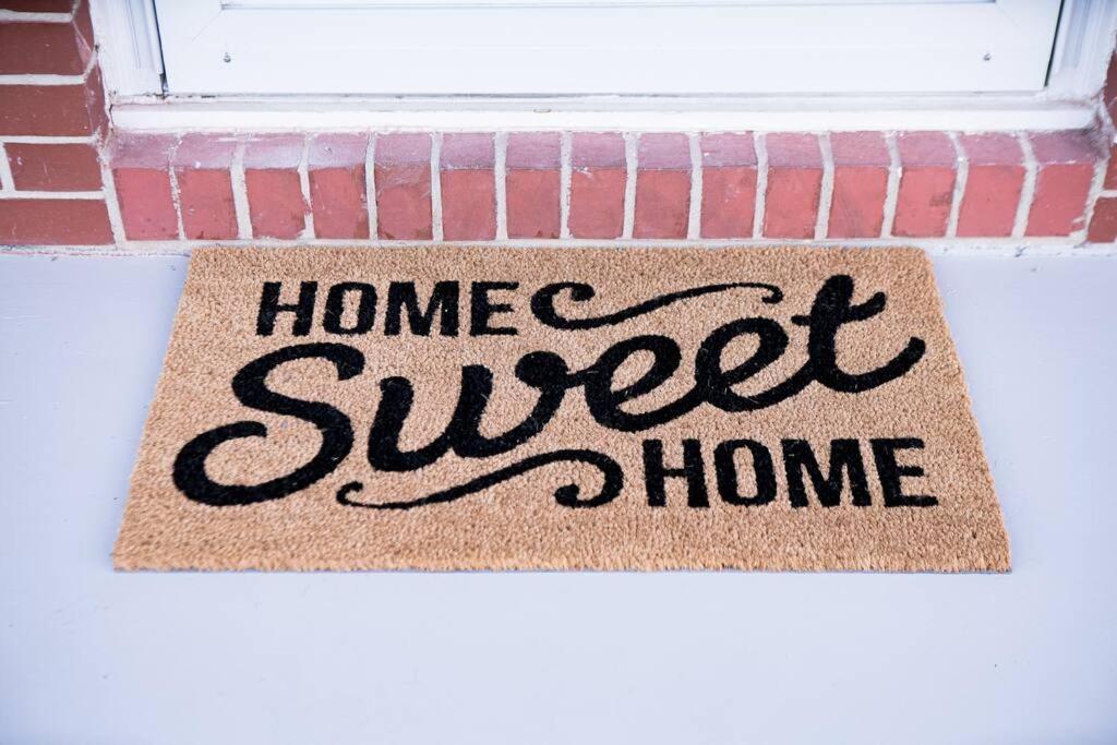 Cozy Brick Ranch Owned And Operated By An Army Soldier!! *